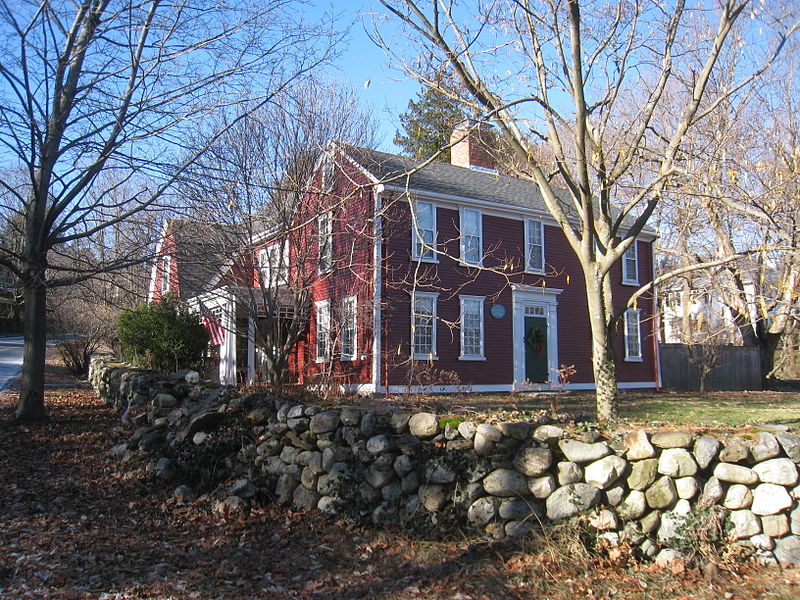 The Fowle-Reed-Wyman house located on Old Mystic Street. Photo courtesy of Wikimedia user Daderot.